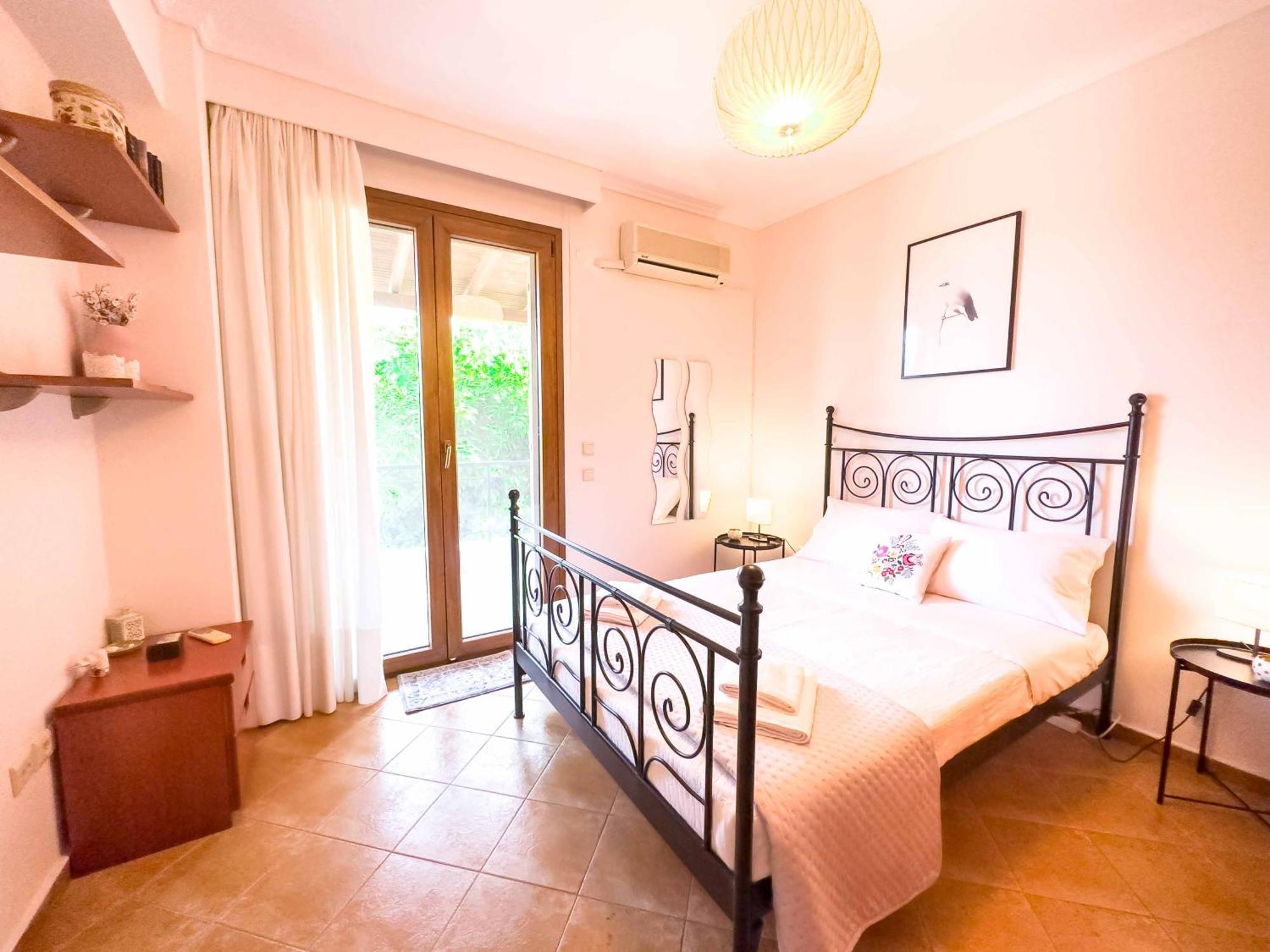 Villa Bougainvillea Epanomi Exterior foto